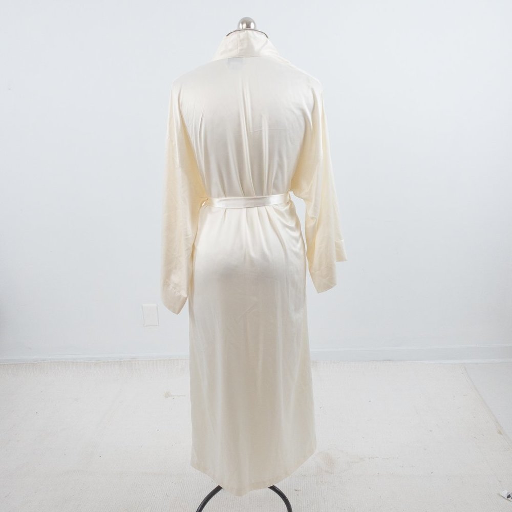 Natori M Silky Wrap Hollywood Robe Cream White - Picture 4 of 9